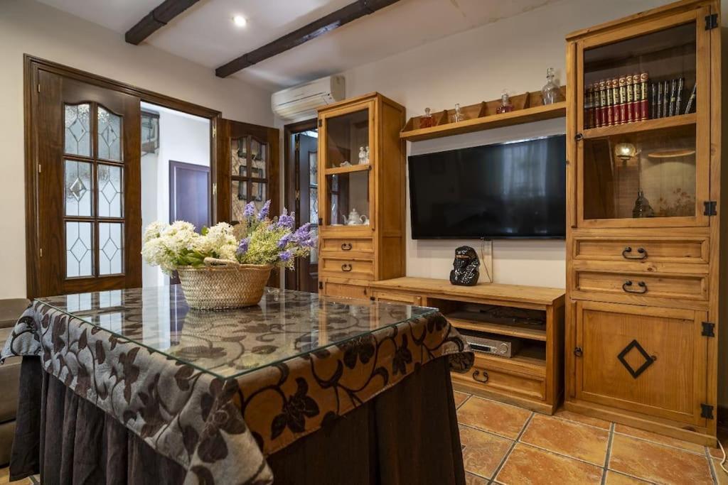 Priego de Córdoba Casa Con Patio Y Terraza En Barrio Historico De La Villa, Junto Al Adarve מראה חיצוני תמונה