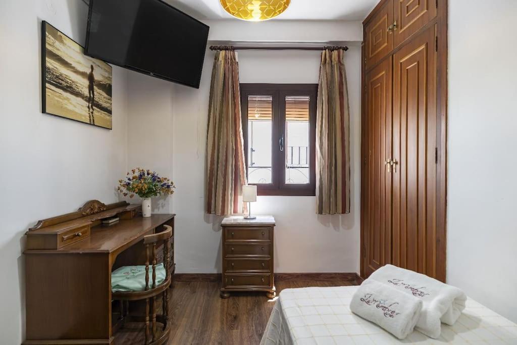 Priego de Córdoba Casa Con Patio Y Terraza En Barrio Historico De La Villa, Junto Al Adarve מראה חיצוני תמונה
