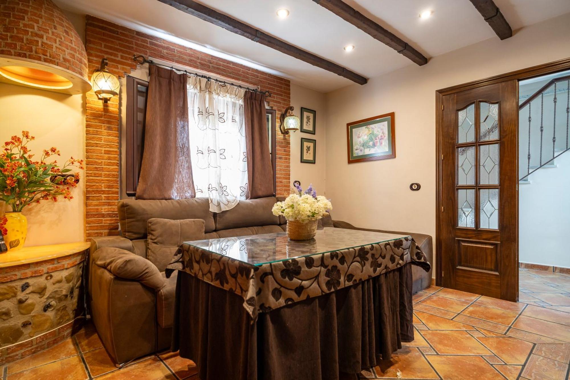 Priego de Córdoba Casa Con Patio Y Terraza En Barrio Historico De La Villa, Junto Al Adarve מראה חיצוני תמונה